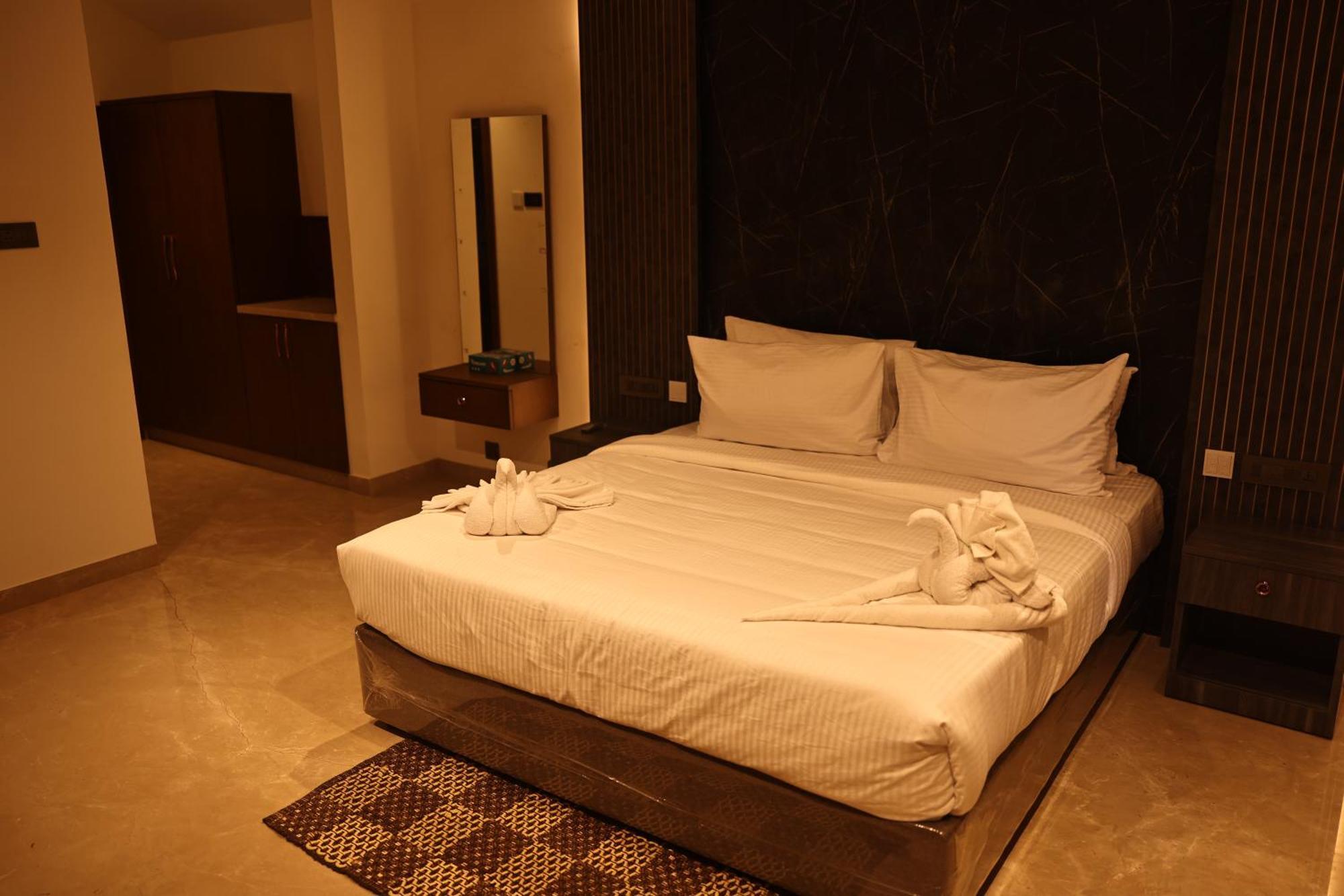 צ'נאי Mstays Ecr By Mirabilis Hotel מראה חיצוני תמונה