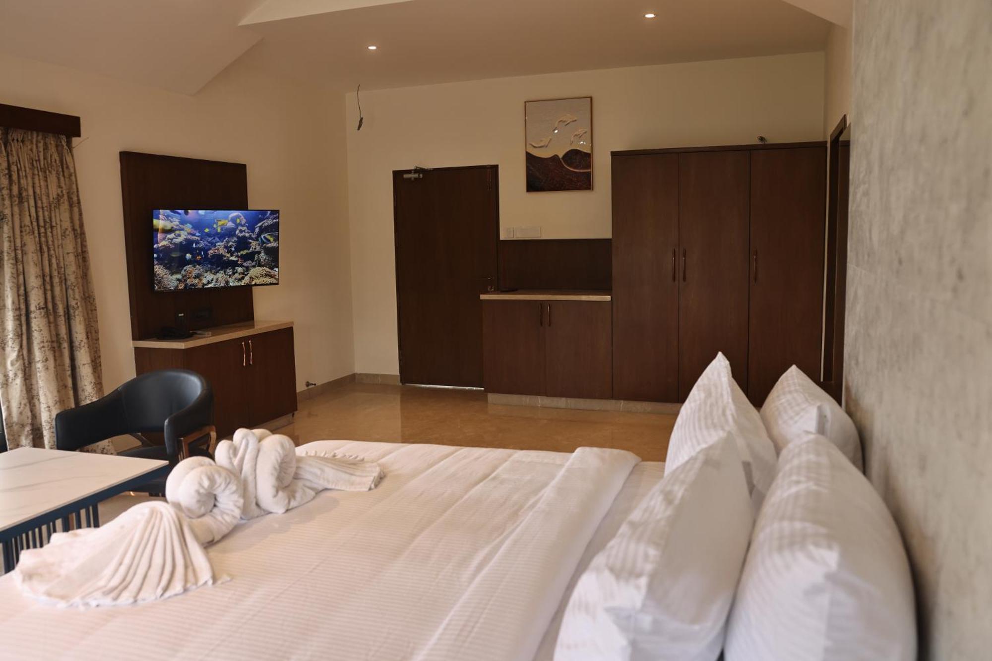 צ'נאי Mstays Ecr By Mirabilis Hotel מראה חיצוני תמונה