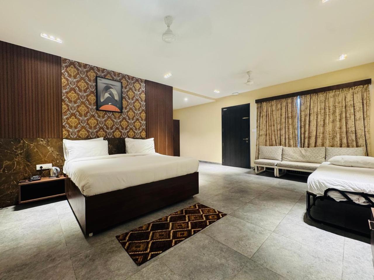 צ'נאי Mstays Ecr By Mirabilis Hotel מראה חיצוני תמונה